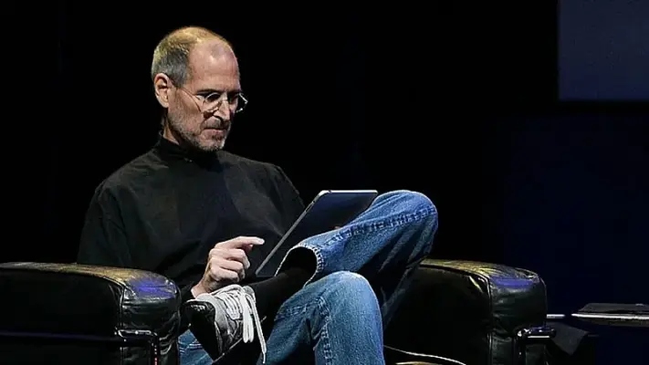 Steve Jobs’un Zayıf ve Tartışmalı Yönleri Neden İşe Yarıyordu?
