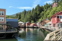 Earn Income While Traveling: How to Make Money on the Road
