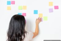 Pay Off Student Loans Faster With a Smart Side Hustle Strategy