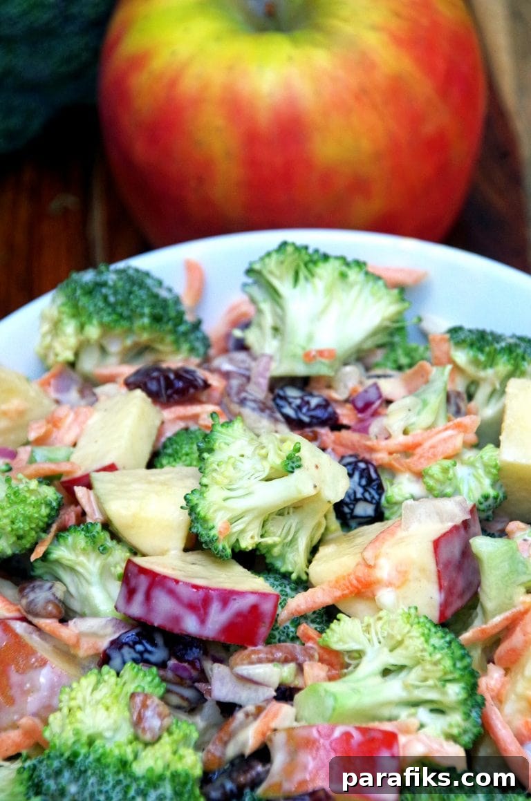10 Meatless Monday Recipes Worth Trying This Week 7 Creamy Broccoli Apple Salad