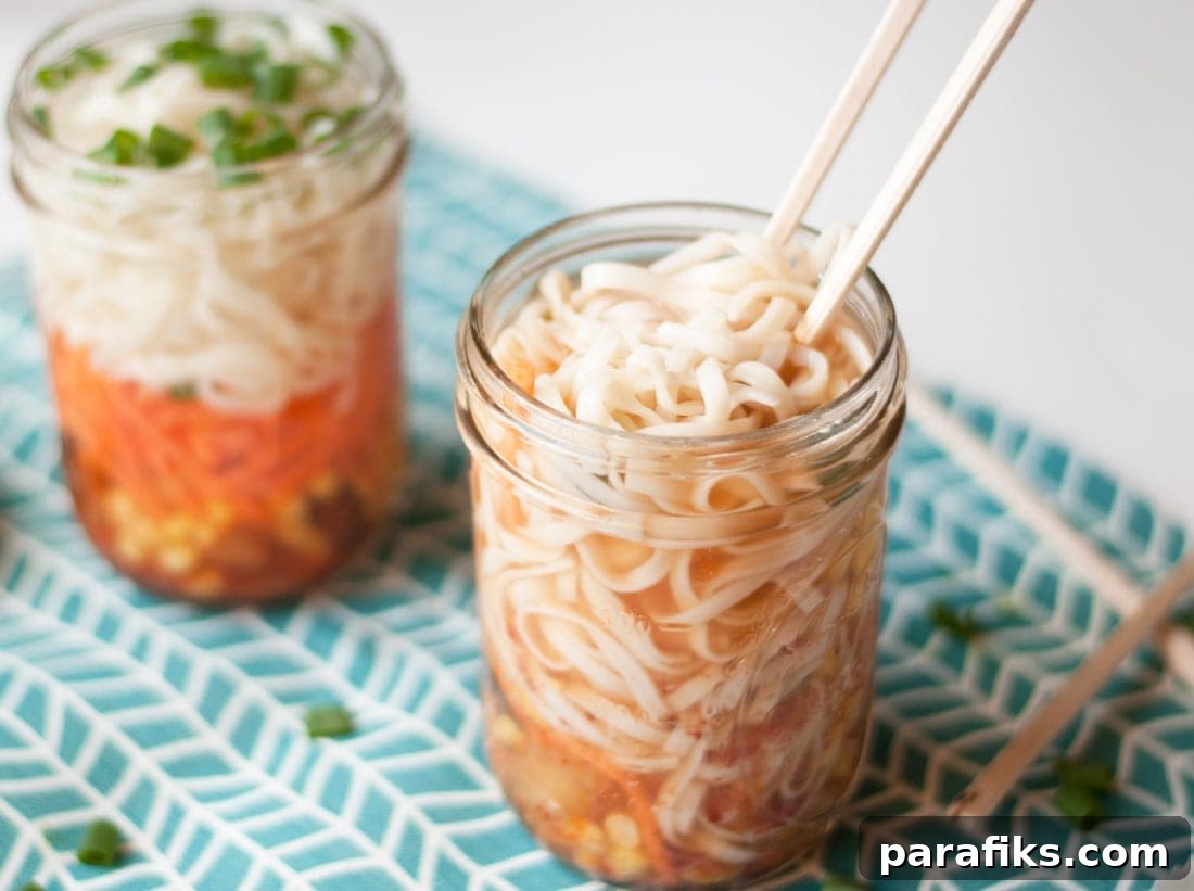 10 Quick Lunch Ideas to Brighten Your Day 11 Mason Jar Ramen