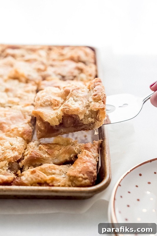 10 Irresistible Thanksgiving Dessert Recipes 6 Apple Slab Pie