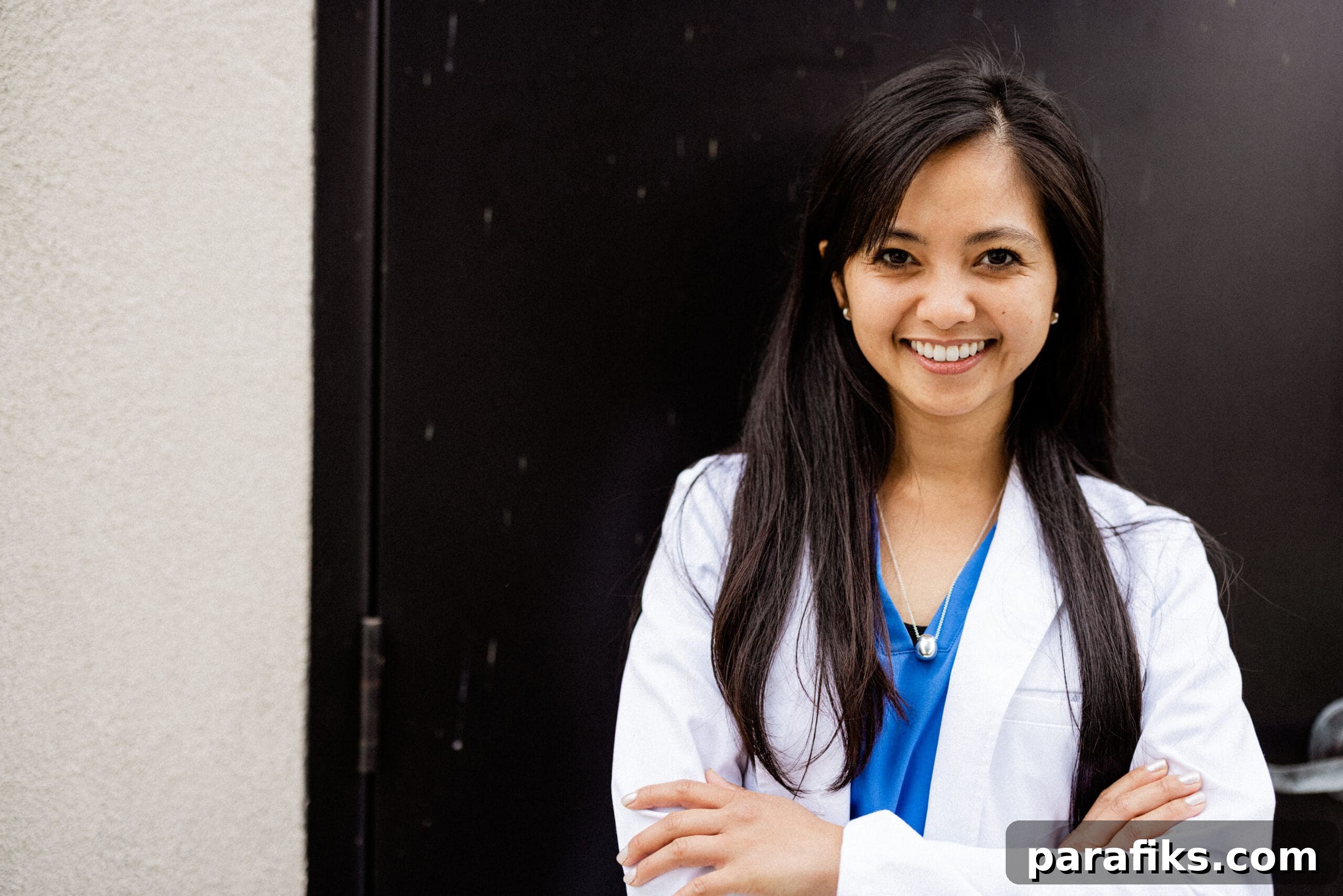 How One Grad Paid Off $575,000 in Student Loans While Living Her Dream Life 2 how to pay off dental school debt