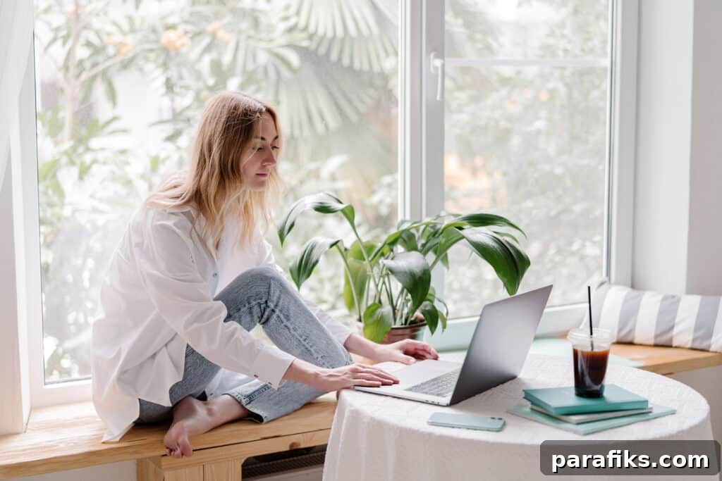 woman working on laptop and making lesson plans to sell on Teachers Pay Teachers. best side jobs for teachers to make extra money